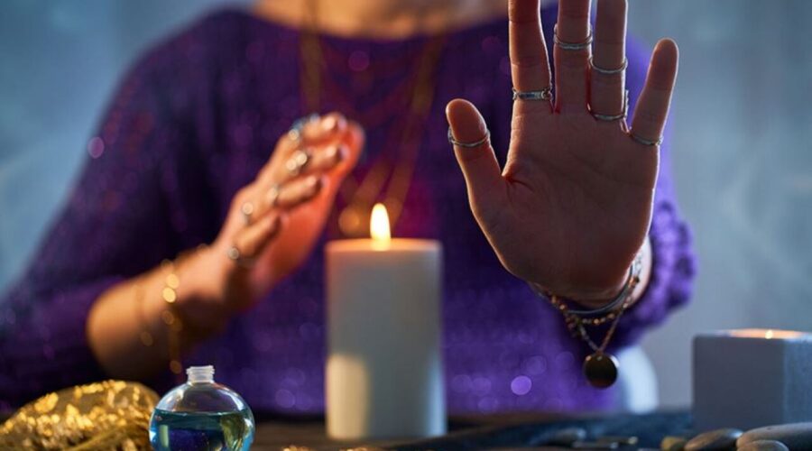 The Benefits of Psychic Readings for Personal Growth
